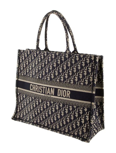 christian dior the tote bag|christian dior tote bag price original.